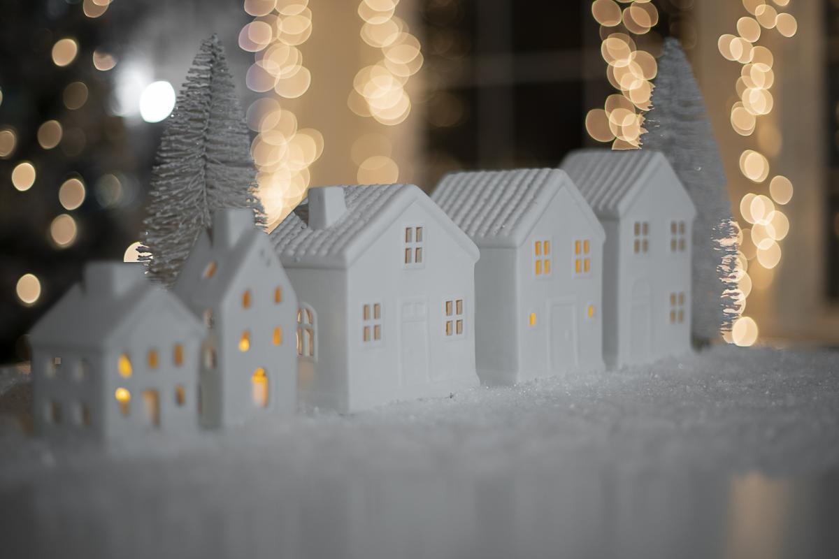 Top Tips at Christmas for Landlords - Make Ur Move Online Letting Platform